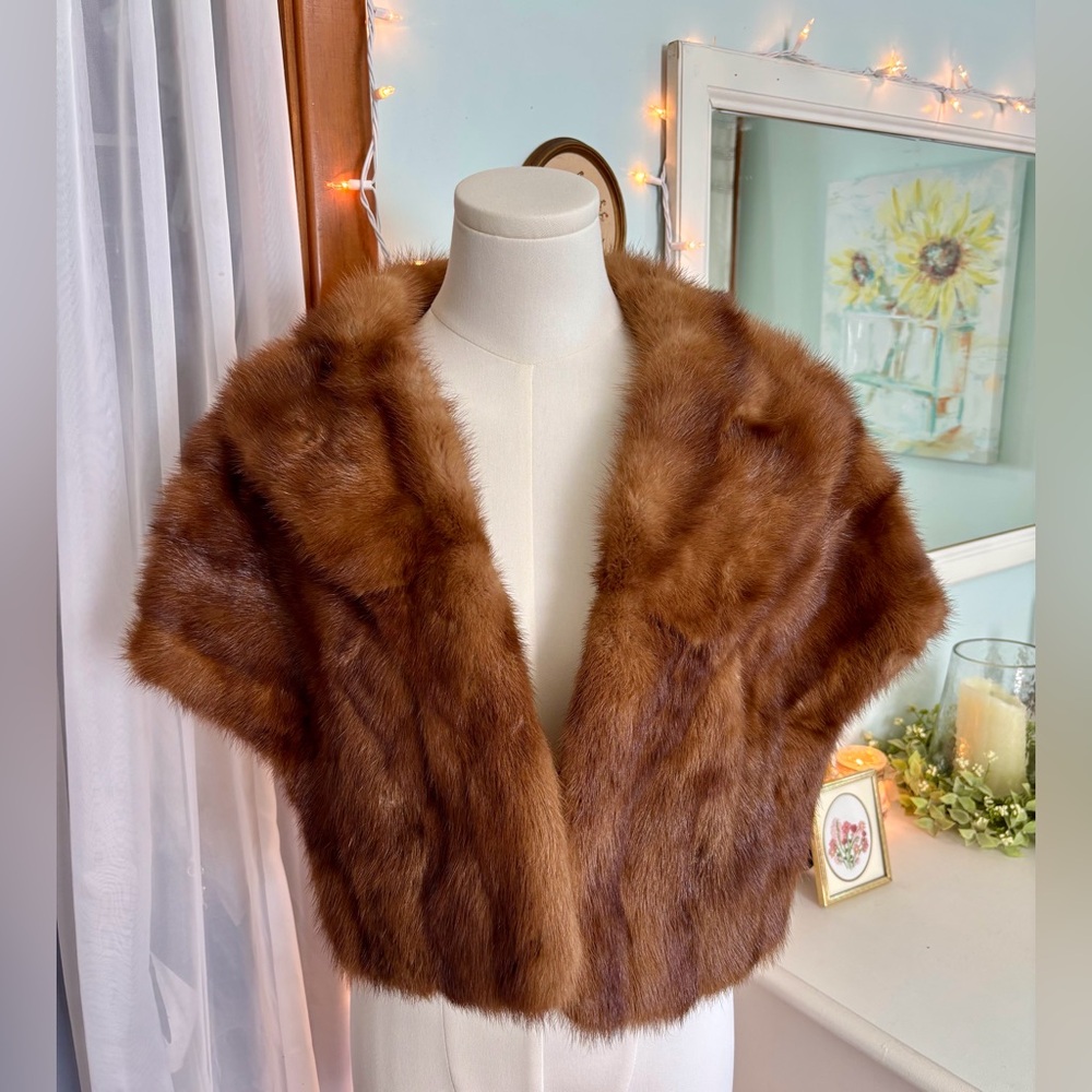 Vintage Fur Stole / Wrap With Dainty Floral Lining